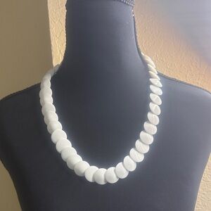 Elegant White‎ flat disc Necklace